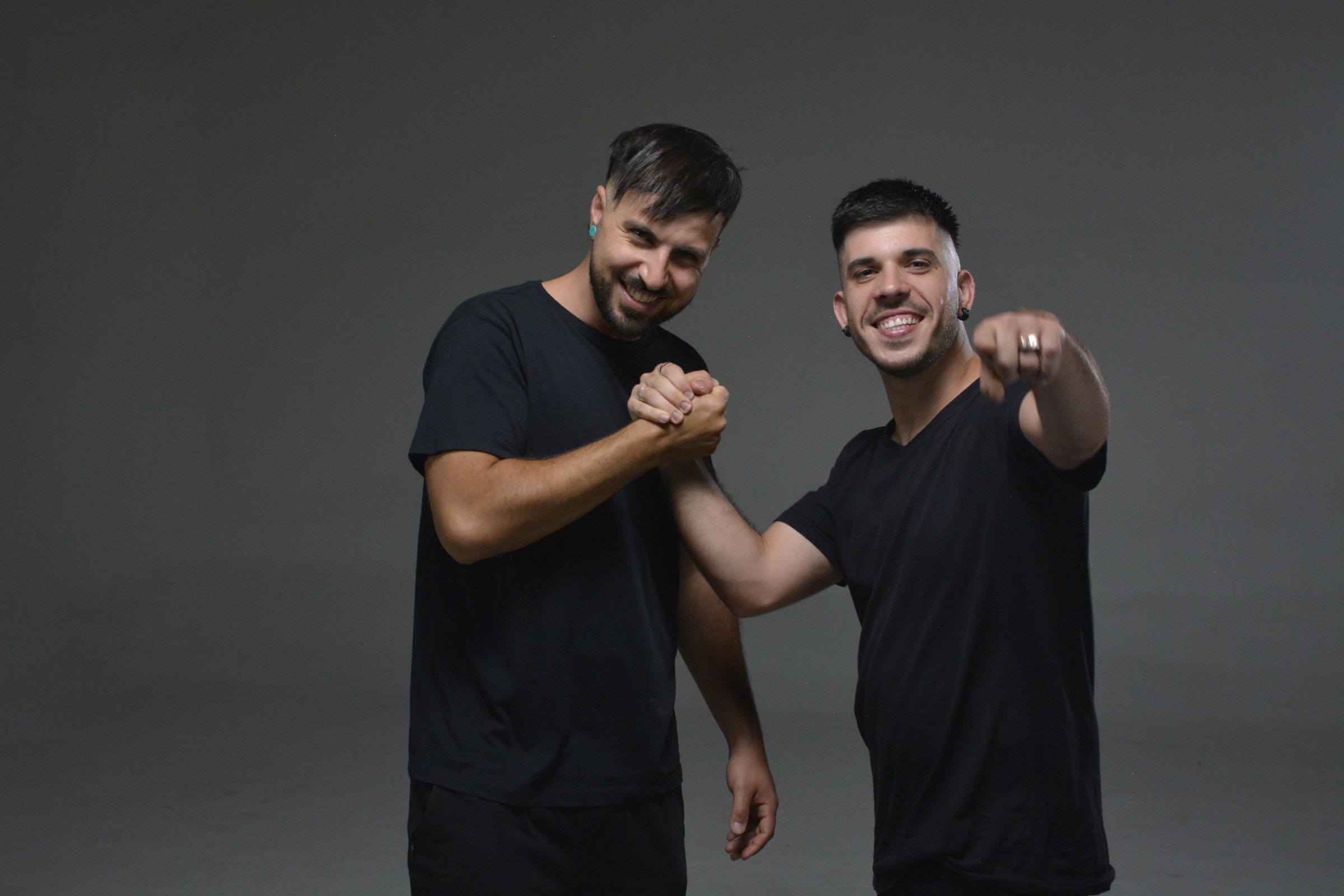 Axel y El Mago, integrantes de AX13